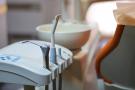 Pojišťovny začnou od ledna přispívat na kvalitnější korunky a zubní náhrady 1